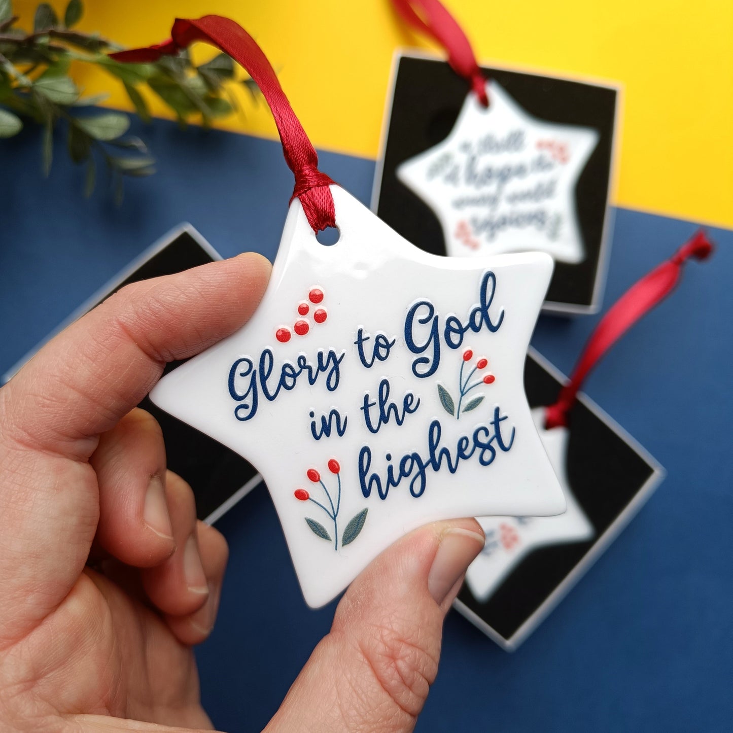Glory to God Ceramic Star Scripture Decoration